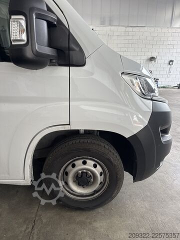 Caravan/camper 2023 Fiat Ducato Weinsberg Carabus | Manuale | Tetto a Soffietto