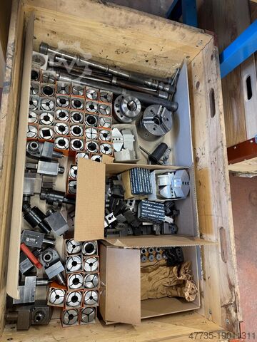 Diferentes portaherramientas y equipos. Toolholders CNC lathe