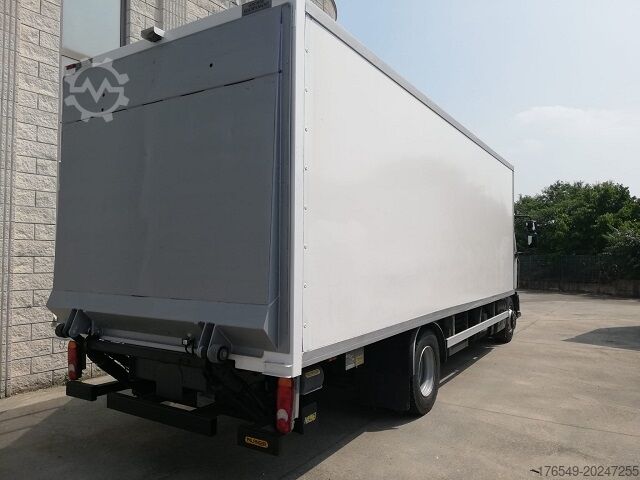 φορτηγάκι με πίσω πόρτα Renault D16-240
