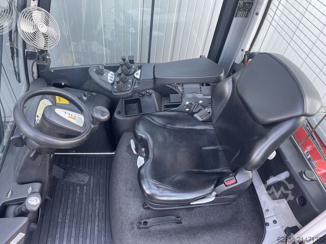 Stivuitor cu 4 roți, stivuitor pe gaz (GPL) STILL RX70-16T | Only 1.711 hours | Triplex