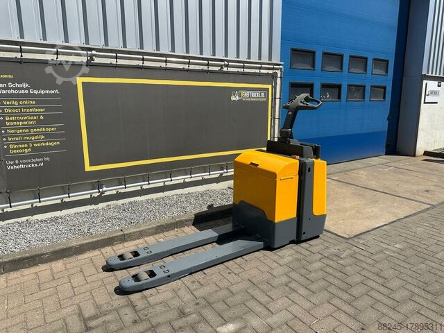 VS-21907 Električni paletni viličar Jungheinirch ERE120 viljuške 1400mm JUNGHEINRICH ERE120