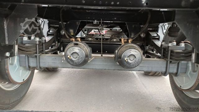 Holztransport Anhänger PAVIC HTA 27 68 Blatt/Blatt 3-Achser Schemel OPTIPA