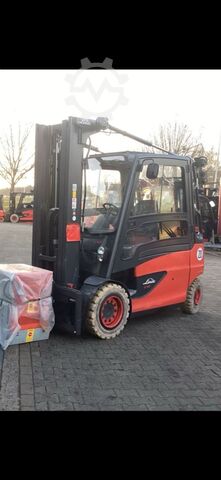 Elektrische vorkheftruck met 4 wielen Linde E50/600HL