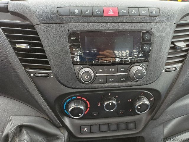 Dostosowany van IVECO DAILY 35C14