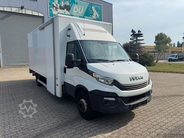 Dobozos furgon IVECO Daily 70C18 Hi-Matic Koffer mit Ladebordwand