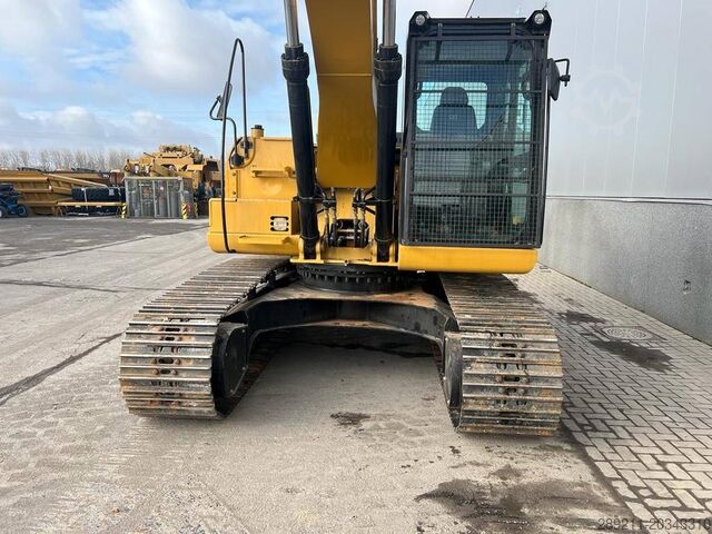 Pelle sur chenilles CAT 320 D3 GC