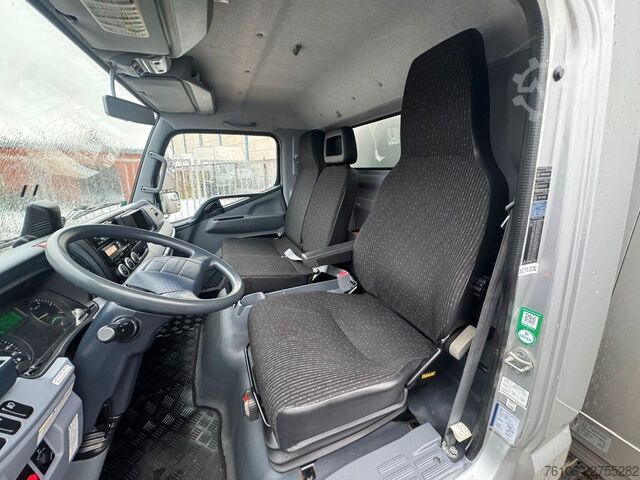 Furgão fechado FUSO Canter 7C18 Koffer mit Ladebordwand *Klima*