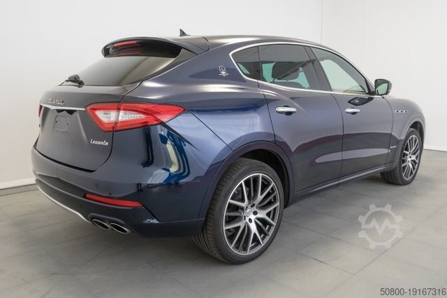 Pick-up MASERATI Levante Q4 Gran Lusso/2. Hand/TOP!