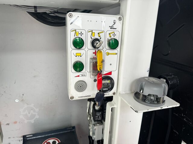 Luftburen arbetsplattform Iveco Daily 70C15 Steiger France Elevateur 172
