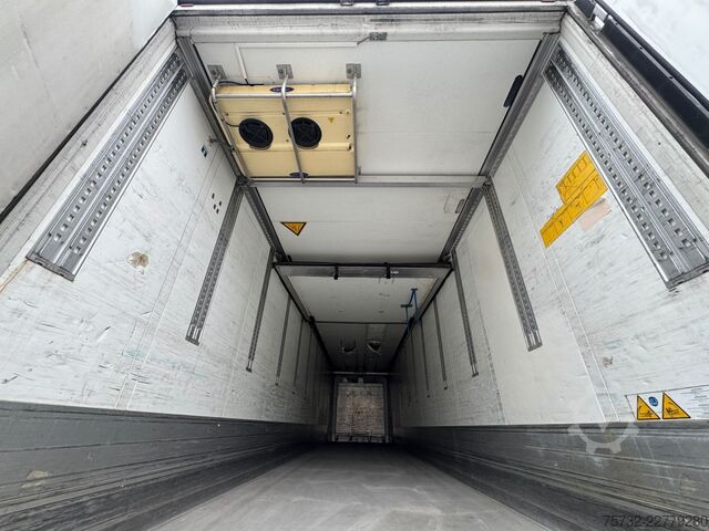 Semirremolque SCHMITZ Carrier Vector 1950 MT Bi-Multi Temp DS Strom