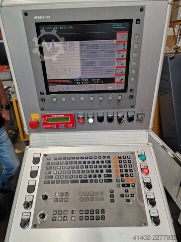 Vertikální obráběcí centrum Matec 30 L