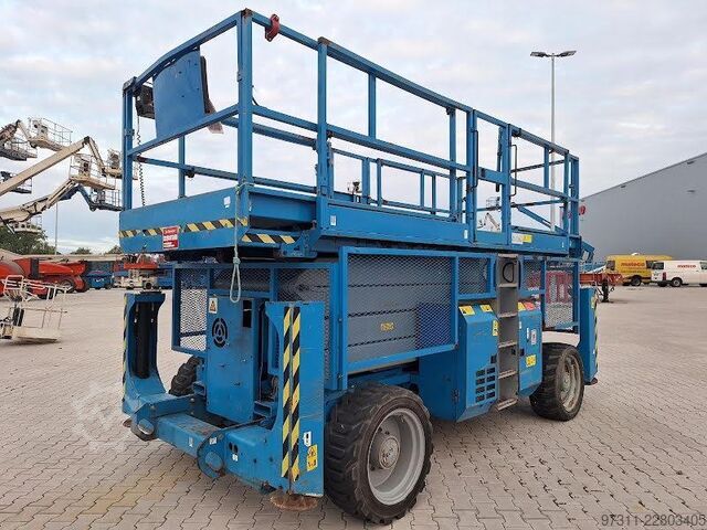 Schaarlift Genie GS-4390 RT