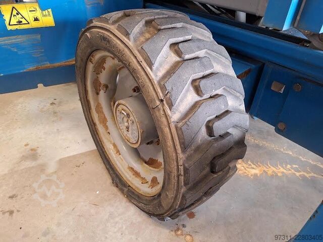 Schaarlift Genie GS-4390 RT