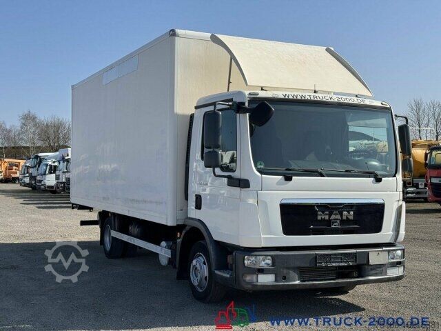 Dobozos furgon MAN TGL 8.180 Ladebordwand Sörensen 1.000 kg