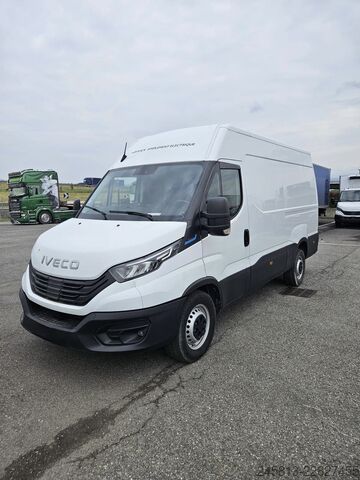 Panelová dodávka Iveco Daily 38s14e