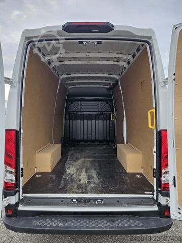 Panelová dodávka Iveco Daily 38s14e