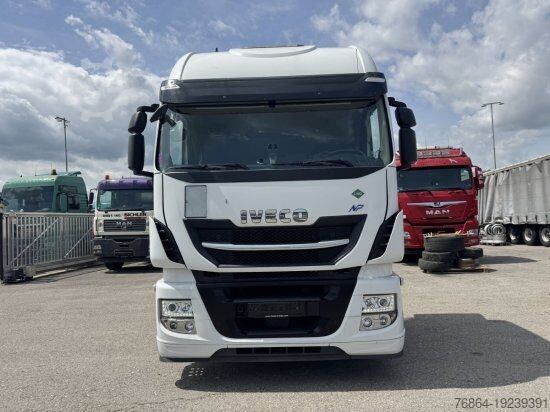Standardní tahač IVECO STRALIS 460 GAS, 2 LNG-TANKS, RETARDER,