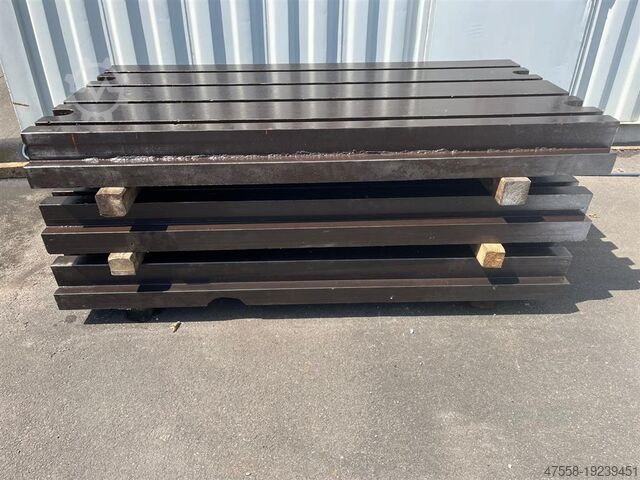 Placa de fixação - Placa de aço - Campo de placas UNBEKANNT / UNKNOWN AP 2000 x1000 x180 (Nr.1-3)