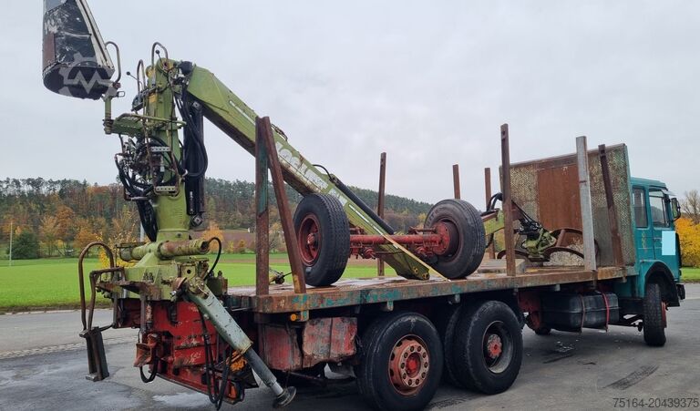 Vrachtwagen voor houttransport MAN 22.361 Kurzholz