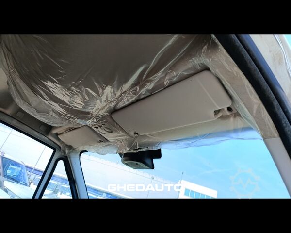 Camion à usage spécial IVECO 65C15 - 65C15