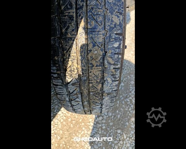 Camion à usage spécial IVECO 65C15 - 65C15