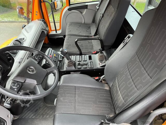 Unimog Mercedes-Benz Unimog U435