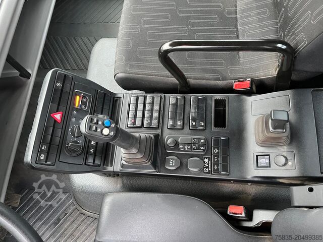 Unimog Mercedes-Benz Unimog U435