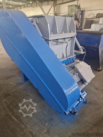 Broyeur à couteaux ESMOS Balkan M 500/800 ESMOS Balkán M 500/800