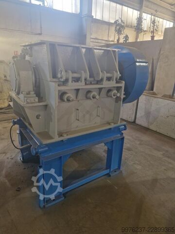 Broyeur à couteaux ESMOS Balkan M 500/800 ESMOS Balkán M 500/800