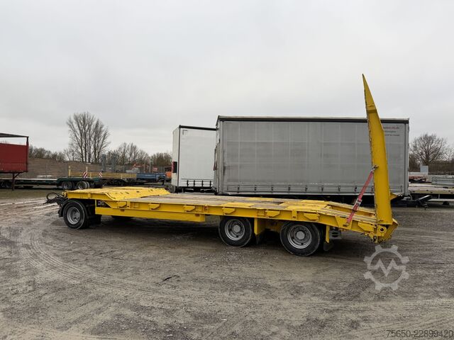Lågbyggd trailer Schwarzmüller TÜ 30/100  3 Achs Tiefladeranhänger