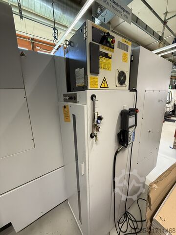 CNC mašinski centar sa robotom CHIRON FZ 15 WM HS