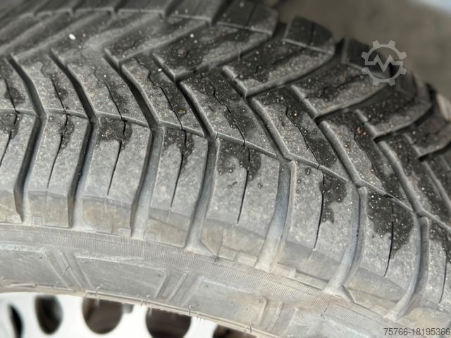 Dodávka s vysokou střechou VOLKSWAGEN Crafter 35 lang Hochdach RWD / AHK / KAMERA