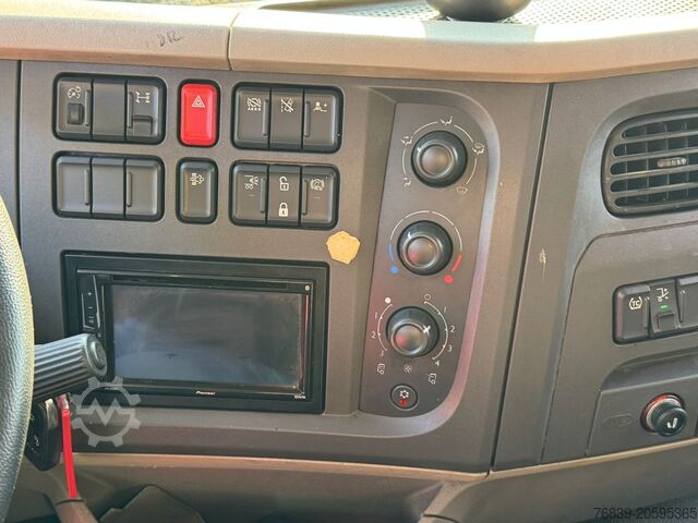 Posuvná plachta DAF LF260 Km 158.729