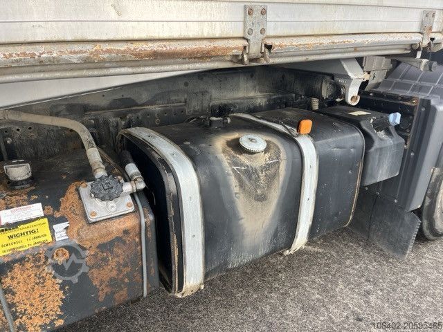 Kiepwagen MAN TGS 33.440 6x4 BB mit Heckkran HIAB 166ES-4