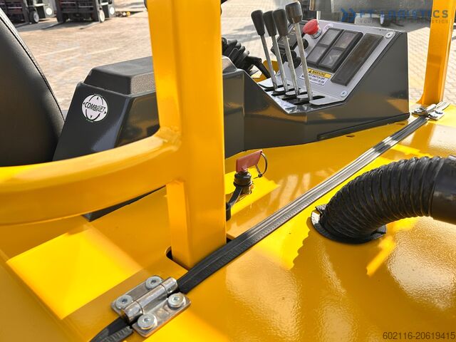 Carretilla elevadora de 4 vías Combilift C3000CB / GAS / TRIPLEX / 4900MM / 4807H