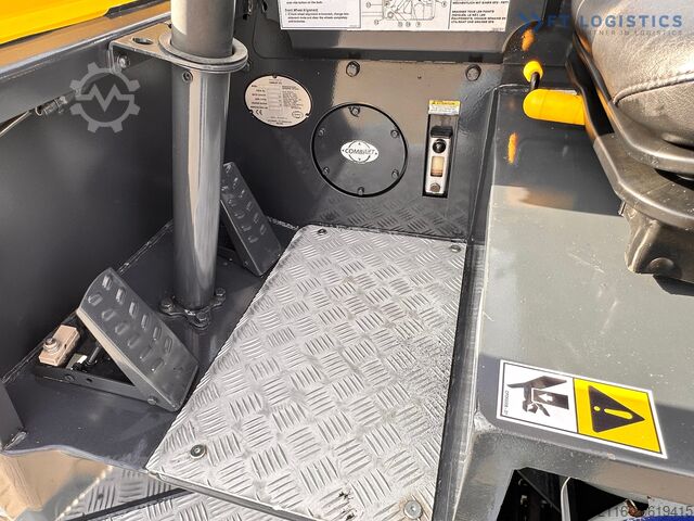 Carretilla elevadora de 4 vías Combilift C3000CB / GAS / TRIPLEX / 4900MM / 4807H