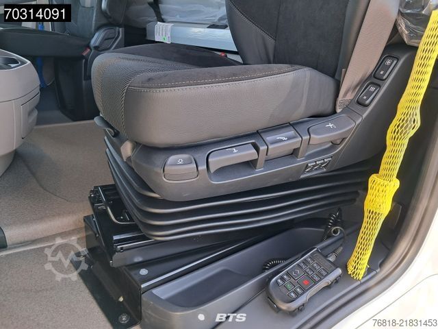 Standard dragbil DAF XG 530 6X2 FTG - ZF + Navi + VA 9t Parabel + 64t