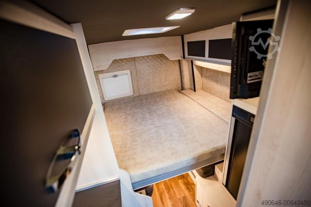 Camper van MEGAMOBIL Mega Lounge oder Classic 600 MAN 4x4 mit Hubbett