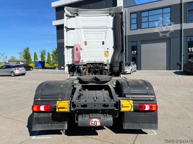 Standard-SZM Mercedes-Benz Actros 1945 / Retarder / 2x Tank / Stand Airco