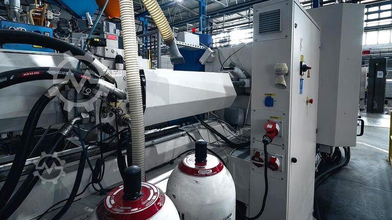 Spuitgietmachine BATTENFELD HM 270/1330