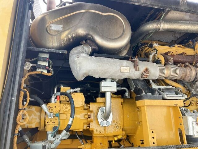 Materiaalverwerkingsmachine CAT MH3022  2015   CE