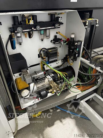 Centro di lavoro universale HERMLE U1130