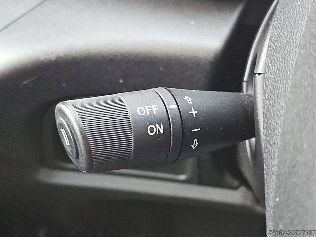 Kombi med högt tak IVECO DAILY 35 S 18 3.0 AUT. L2H2