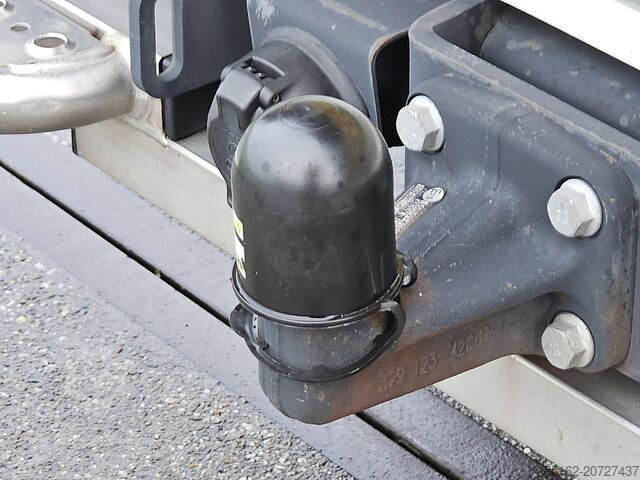 Resväska VOLKSWAGEN CRAFTER 35 2.0 ac aut. RWD EURO6