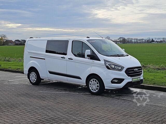 Kombi med högt tak FORD TRANSIT CUSTOM 2.0 L2H1 Dub.- Cab. Navi