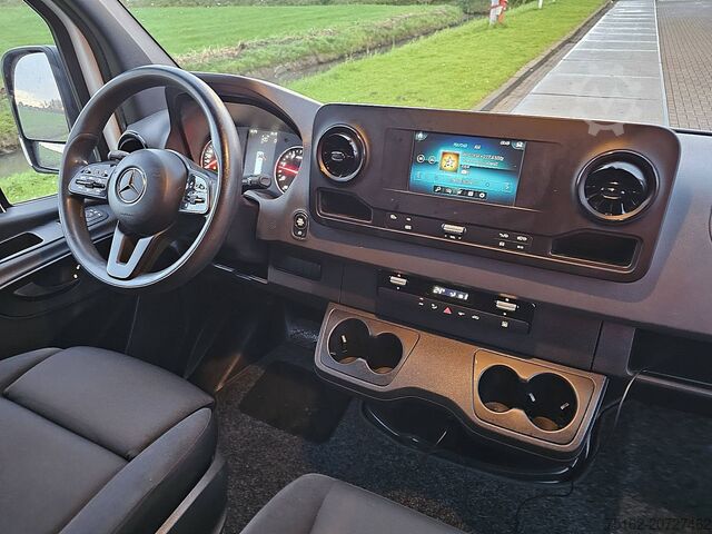 Kombi med högt tak MERCEDES-BENZ SPRINTER 316 L3H2 Maxi Automaat!