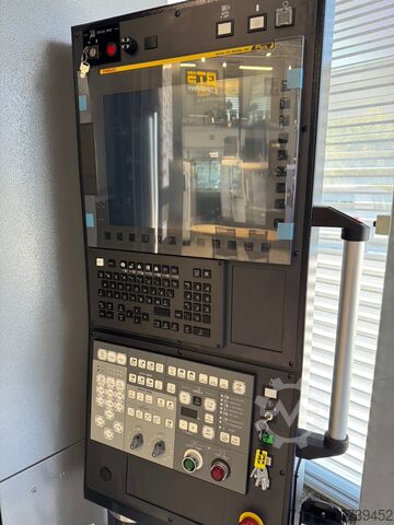 Dikey işleme merkezi Nidec OKK VB-X650