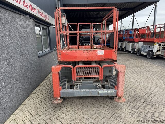 SKYJACK SJ 6826RT Scissor Lift SCISSOR 2014 4x4 Kubota 10m Working Height SKYJACK SJ6826RT Schaarhoogwerker SCISSOR 2014 4X4 Kubota 10mtr Werkhoogte