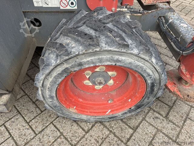 SKYJACK SJ 6826RT Scissor Lift SCISSOR 2014 4x4 Kubota 10m Working Height SKYJACK SJ6826RT Schaarhoogwerker SCISSOR 2014 4X4 Kubota 10mtr Werkhoogte