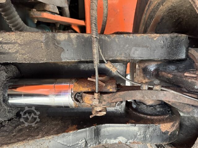 Svetruck 1060-30 Duplo 500 Sideshift / Fork Positioner Volvo Penta TWD360VE 6 Cylinder Diesel 2001 SVETRUCK 1060-30 Duplo 500 Sideshift / Vorkversteller Volvo Penta TWD360VE 6 Cilinder Diesel 2001